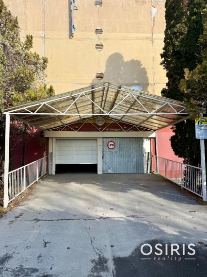 Veľký, kompletne zariadený 3 izbový byt s garážovým miestom