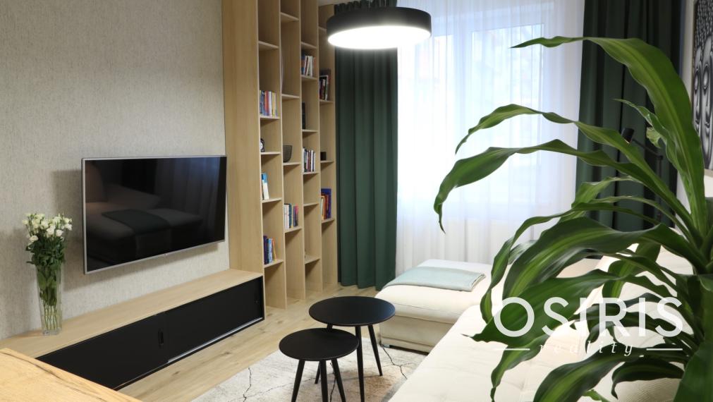 Na prenájom klimatizovaný 2i byt s balkónom, parkovanie, Lužná