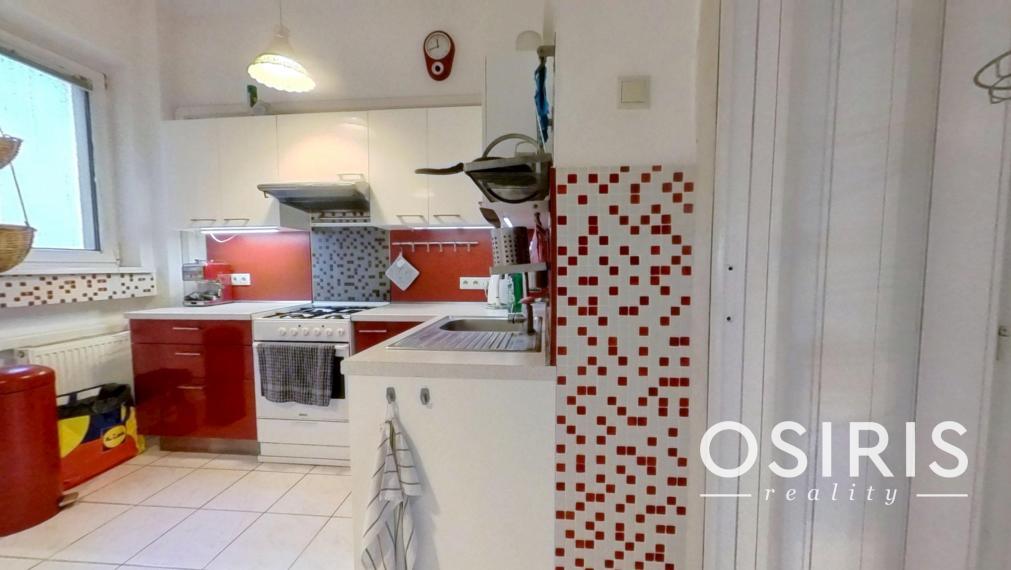 Klimatizovaný 4-izbový byt, v úplnom centre mesta, Laurinská ul.