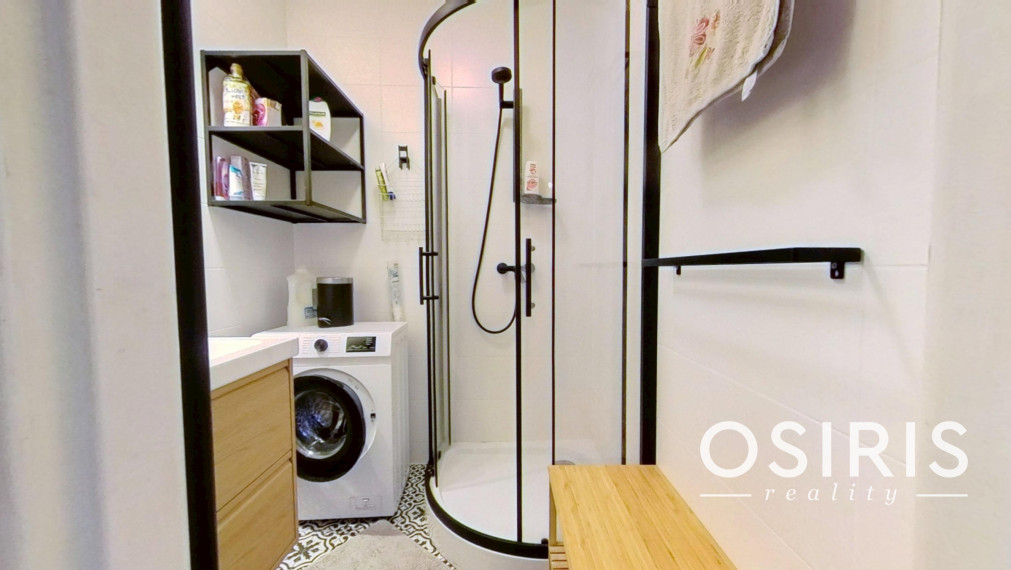 Klimatizovaný 4-izbový byt, v úplnom centre mesta, Laurinská ul.