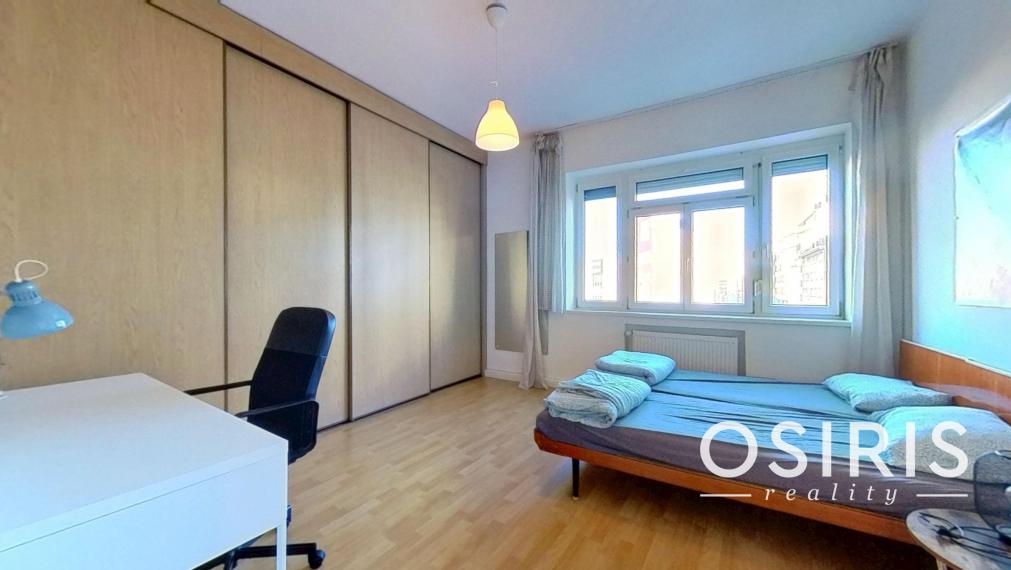 Klimatizovaný 4-izbový byt, v úplnom centre mesta, Laurinská ul.