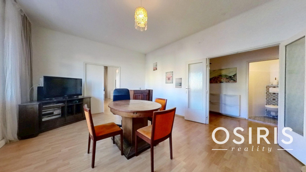 Klimatizovaný 4-izbový byt, v úplnom centre mesta, Laurinská ul.