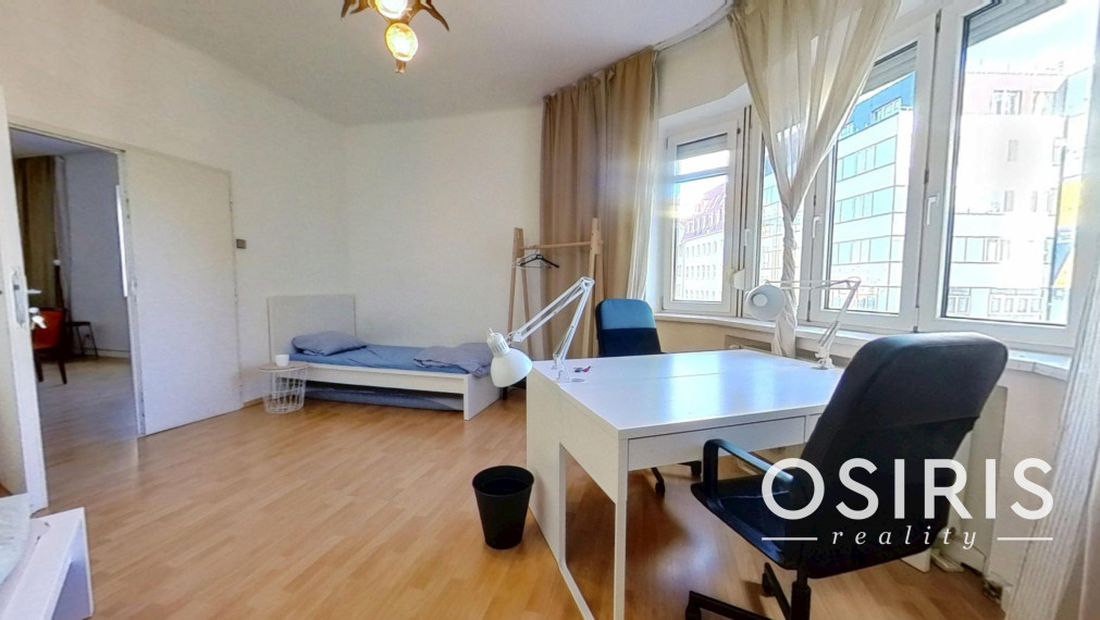 Klimatizovaný 4-izbový byt, v úplnom centre mesta, Laurinská ul.