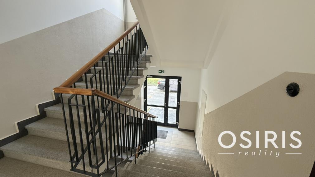 Priestranný 4 izbový byt, po kompletnej rekonštrukcii z r. 2026, Americká ul.