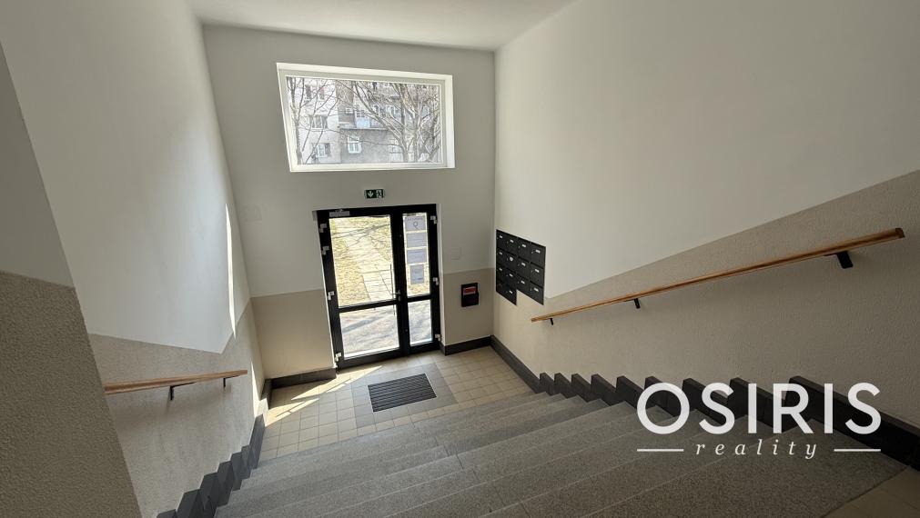 Priestranný 4 izbový byt, po kompletnej rekonštrukcii z r. 2026, Americká ul.