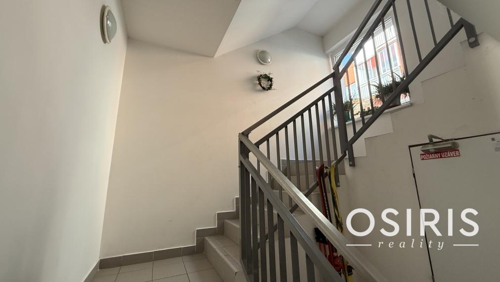 Slnečný 1i byt, tehlový byt. dom z r. 2007, Hrnčiarska ul.