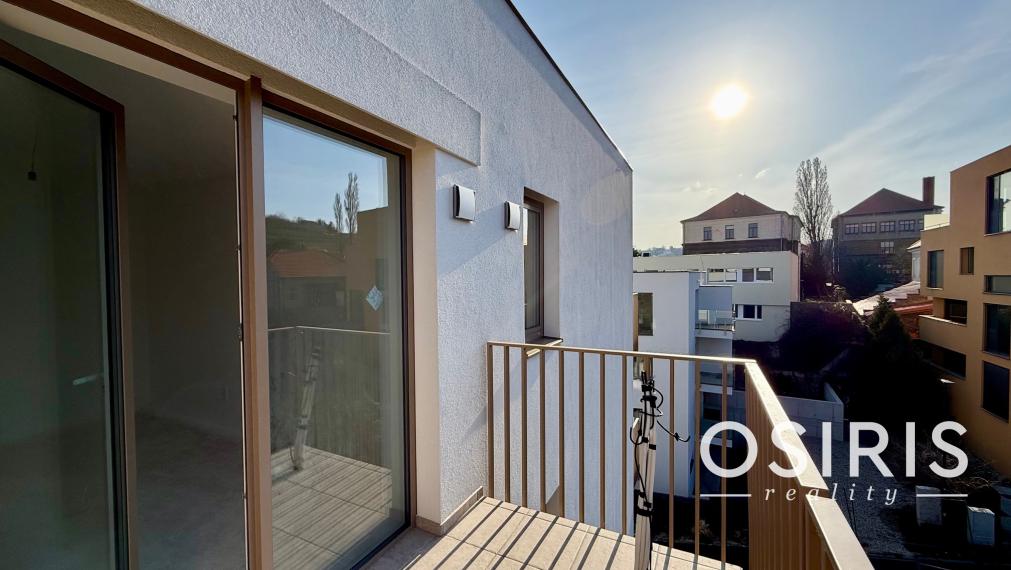 Skolaudované - slnečný 4 izbový byt v top lokalite - Winehills