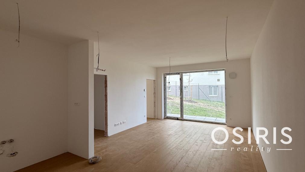 Skolaudované - 4 izb. byt s veľkou predzáhradkou - Winehills