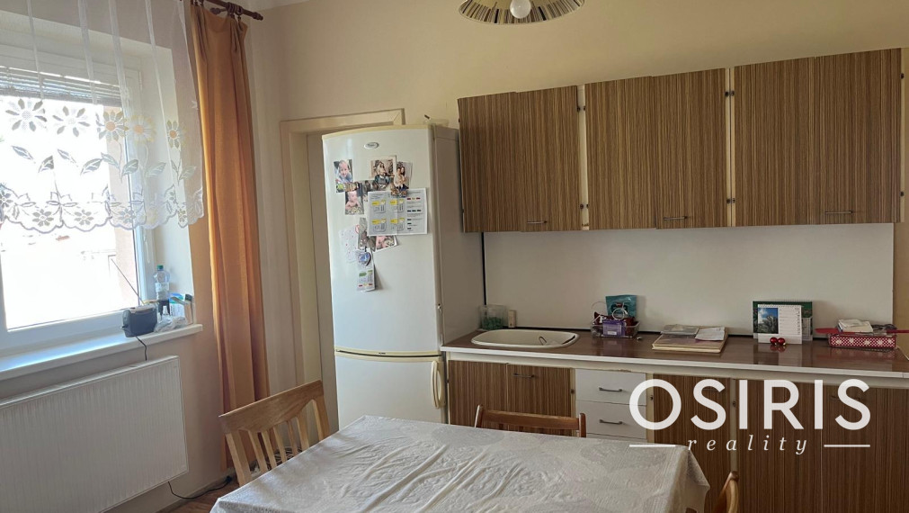 Starší rodinný dom po čiastočnej rekonštrukcii, pozemok 1346 m2