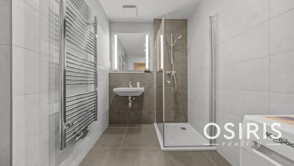 Klimatizovaný 2i byt s balkónom, novostavba 2019, parkovacie miesto