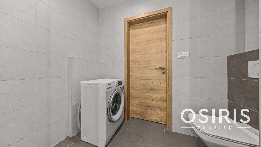 Klimatizovaný 2i byt s balkónom, novostavba 2019, parkovacie miesto