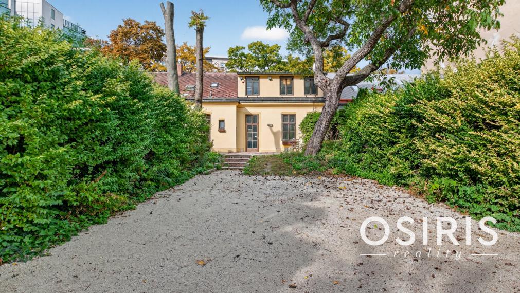 Historická nehnuteľnosť v srdci Starého Mesta, v blízkosti Blumentálskeho kostola