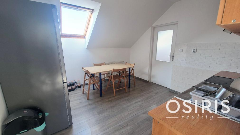 Na prenájom 4 izbový byt v rodinnom dome v Šamoríne