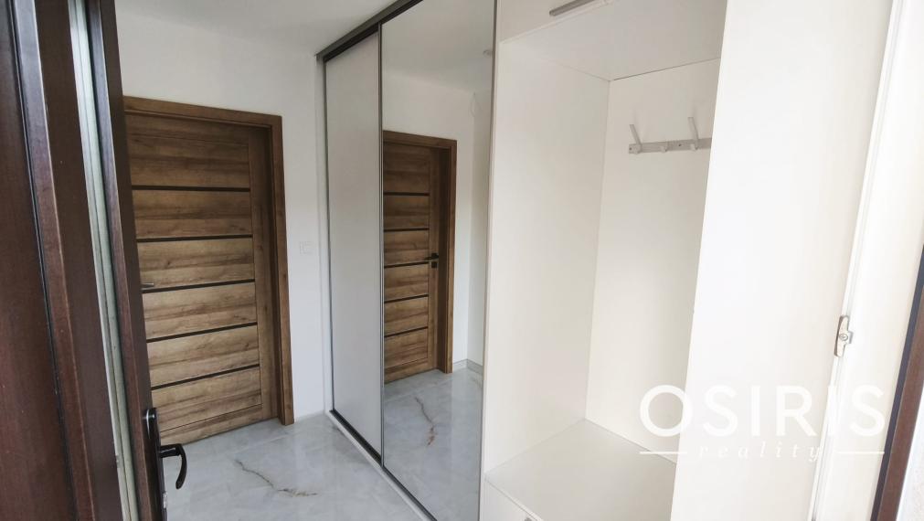 Moderný bungalov v pokojnej lokalite s veľkým pozemkom