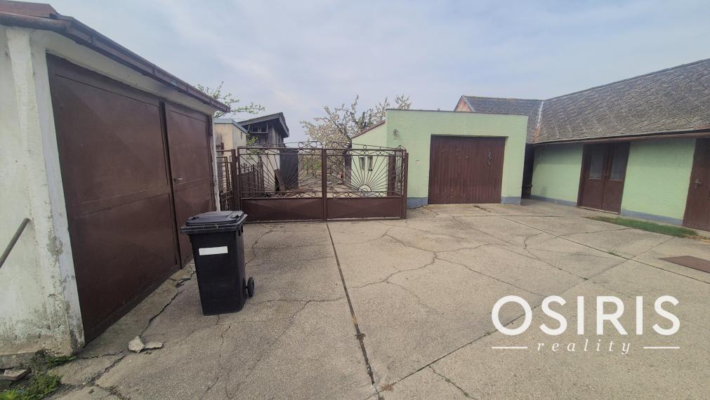 TOP PONUKA - Rodinný dom s veľkým pozemkom v obci Nekyje na Ostrove