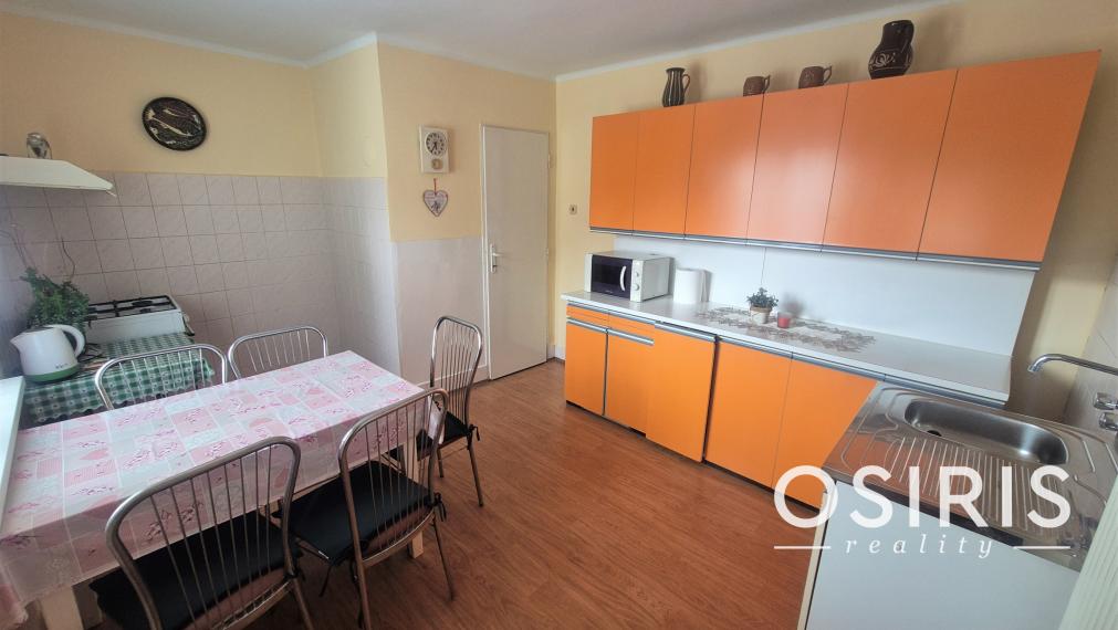 TOP PONUKA - Rodinný dom s veľkým pozemkom v obci Nekyje na Ostrove