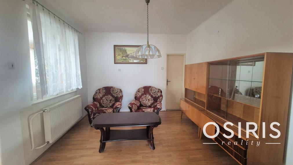 TOP PONUKA - Rodinný dom s veľkým pozemkom v obci Nekyje na Ostrove