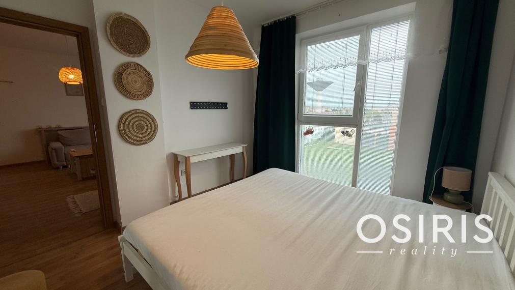 Klimatizovaný moderný 2-izbový byt s balkónom, parkovacie miesto, Galanta