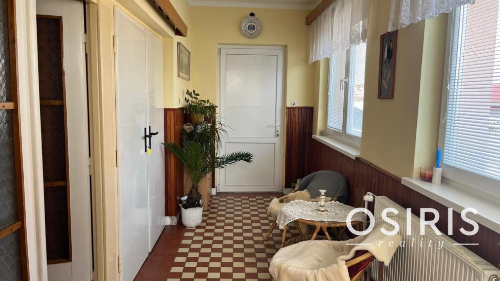 Starší rodinný dom po čiastočnej rekonštrukcii, pozemok 555 m2