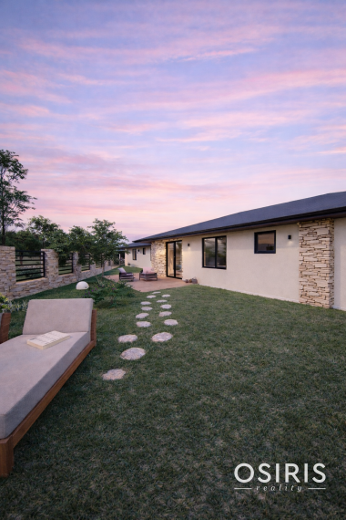 Exkluzívne bývanie pod Zoborom – moderný 4-izbový bungalov