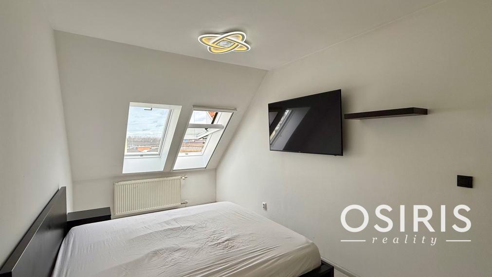 Veľký, kompletne zariadený 3 izbový byt s garážovým miestom