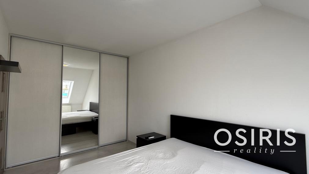 Veľký, kompletne zariadený 3 izbový byt s garážovým miestom