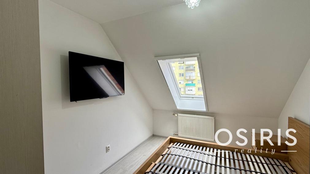 Veľký, kompletne zariadený 3 izbový byt s garážovým miestom