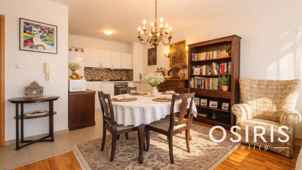 Priestranný 3-izbový byt s garážovým státím, 2x balkón, pivnica