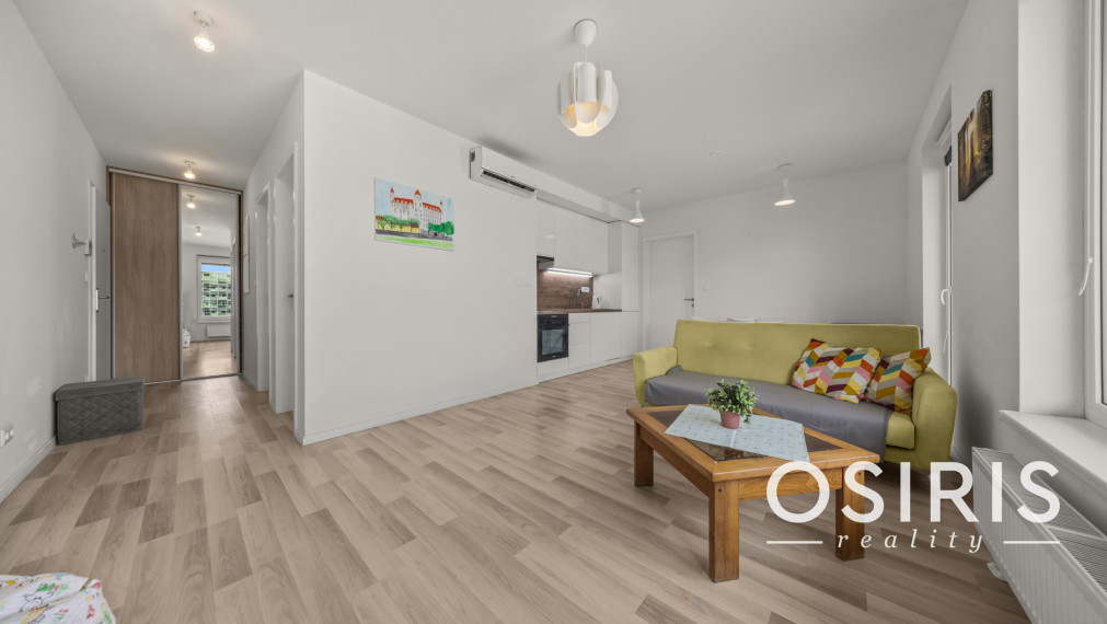 Klimatizovaný 2i byt s balkónom v novostavbe z r. 2020, Jarabinky