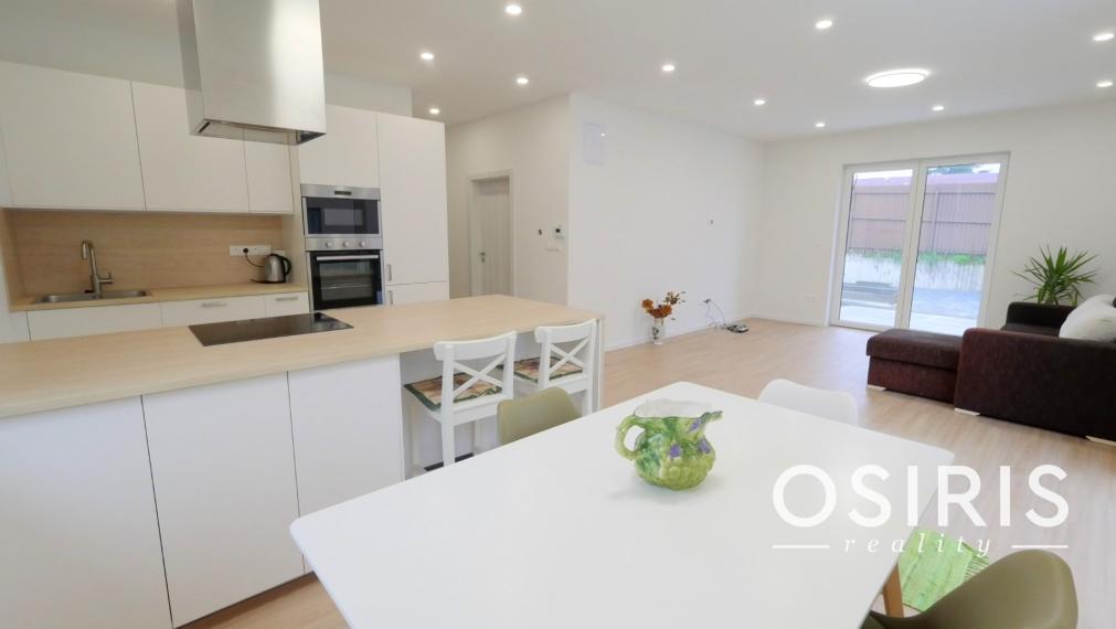 NOVOSTAVBA: Samostatný, zariadený 4i RD, Priehradná, BA II – Vrakuňa