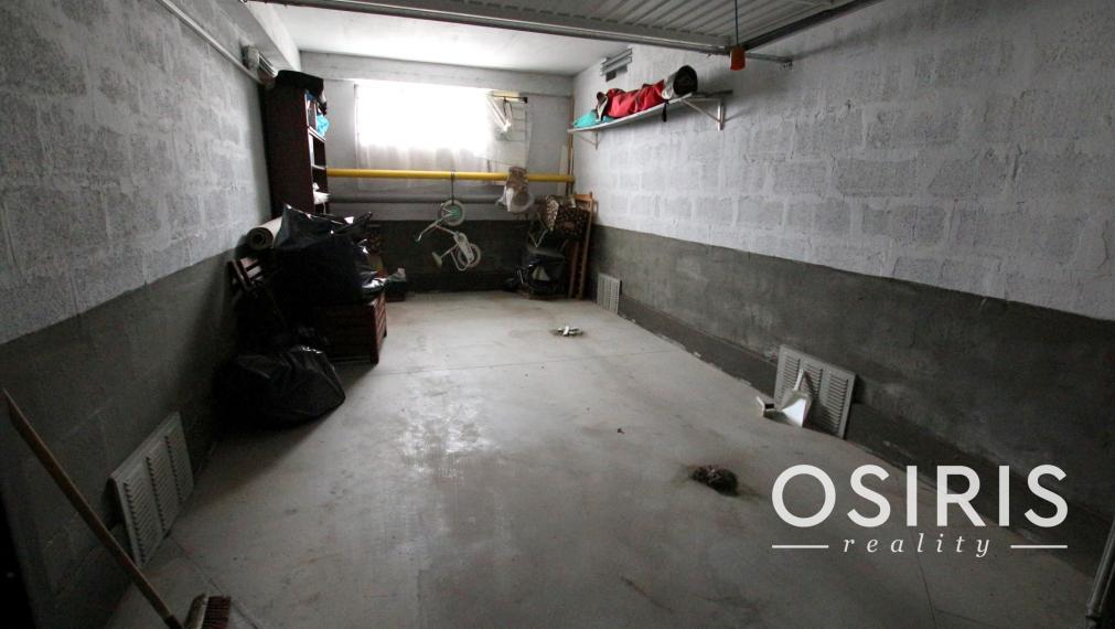 Klimatizovaný, 2i byt, šatník, garážový box v cene, Pezinok