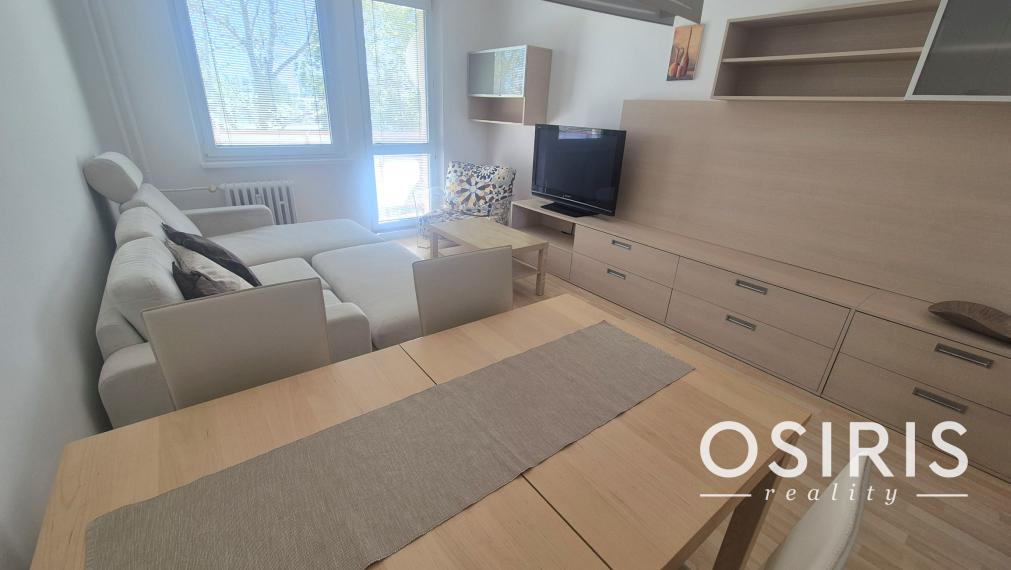 Na prenájom štýlový 3-izbový byt v Ružinove – Rumančeková ulica