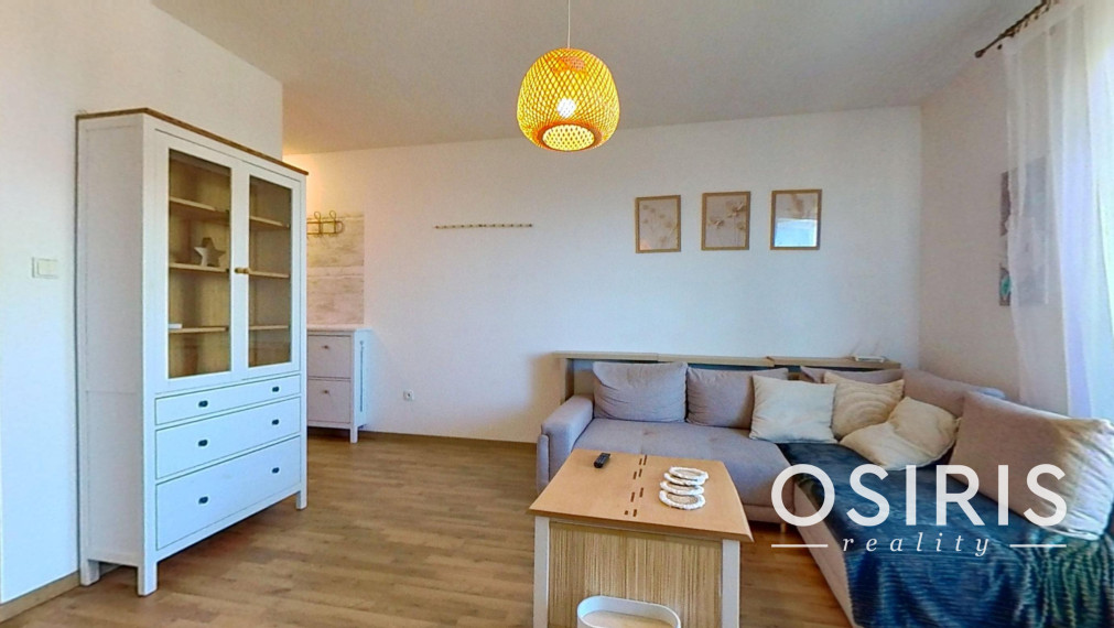 Moderný klimatizovaný 2-izbový byt s balkónom, novostavba 2019, parkovacie miesto