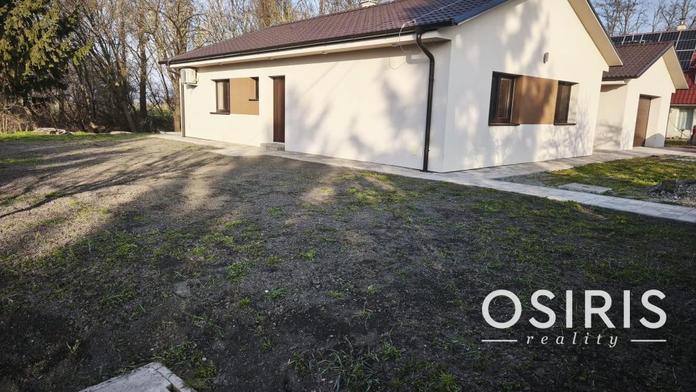 Ponúkame na predaj moderný, samostatne stojaci 3-izbový bungalov-NOVOSTAVBA