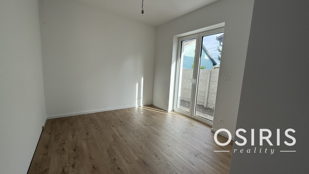 Moderný 5-izbový rodinný dom so záhradou a terasou, Orechová Potôň