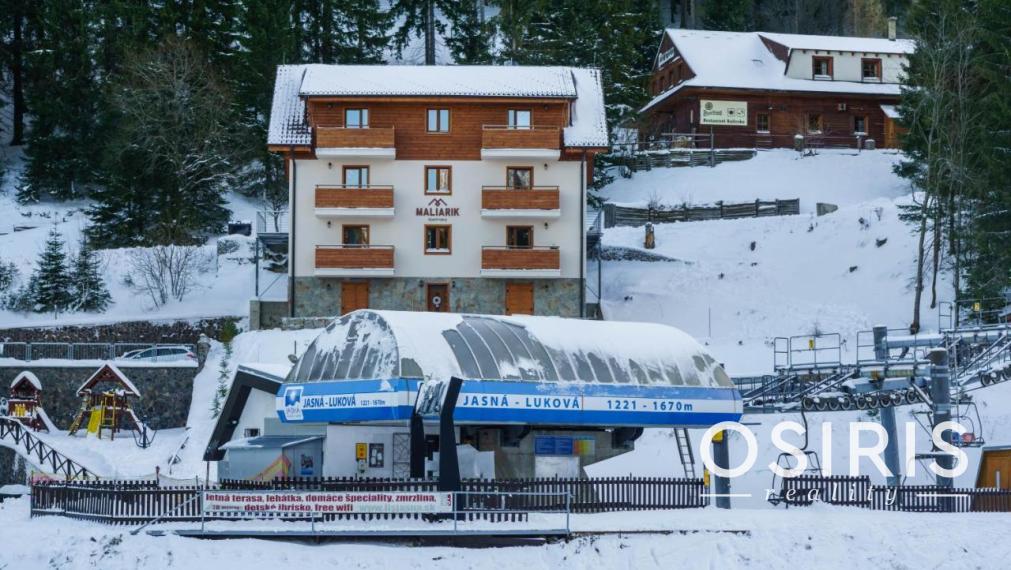 Lukratívny apartmán s balkónom priamo na zjazdovke v Demänovskej doline