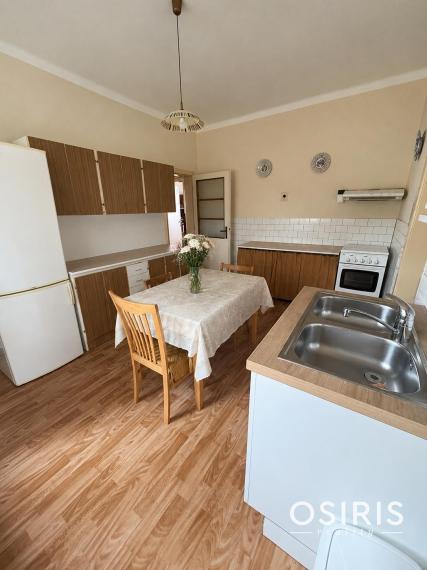 Starší rodinný dom po čiastočnej rekonštrukcii, pozemok 555 m2