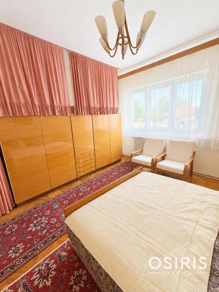 Starší rodinný dom po čiastočnej rekonštrukcii, pozemok 555 m2