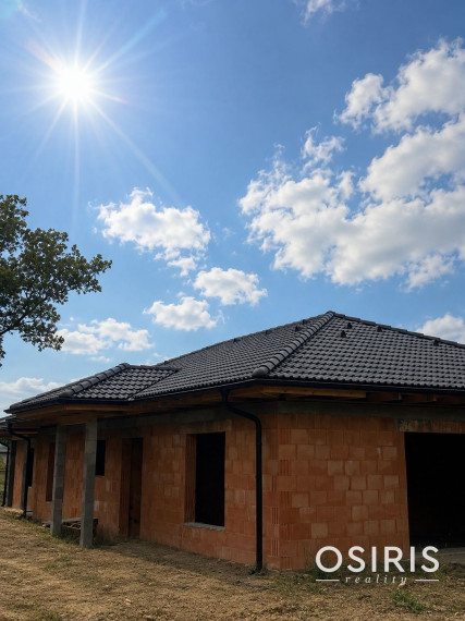 Exkluzívne bývanie pod Zoborom – moderný 4-izbový bungalov