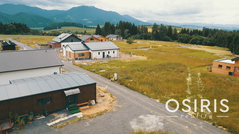 Ponuka na predaj stavebného pozemku 626m2 v obci Jamník s výhľadom na Vysoké a Nízke Tatry