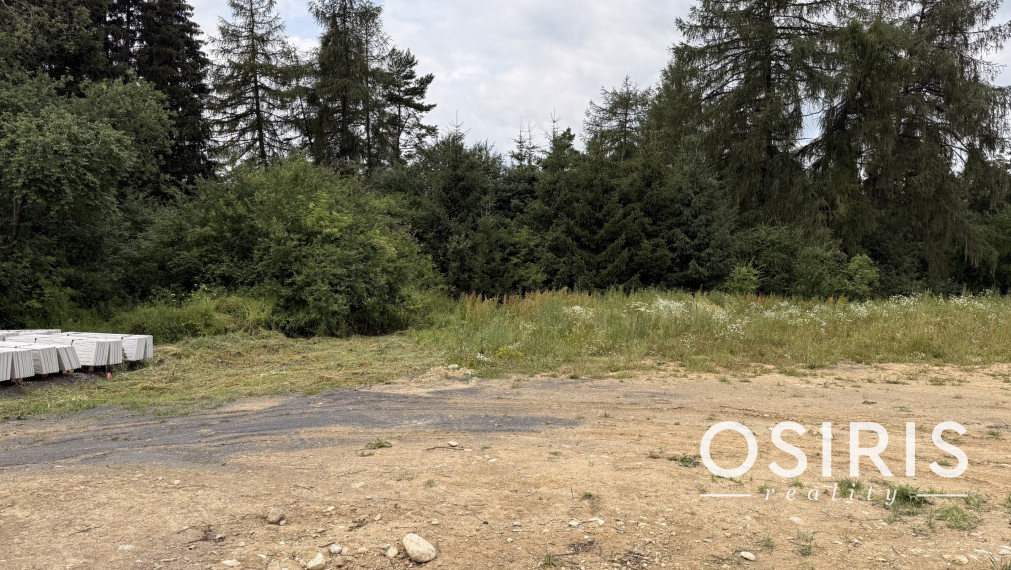 Ponuka na predaj stavebného pozemku 930m2 v obci Jamník s výhľadom na Vysoké a Nízke Tatry