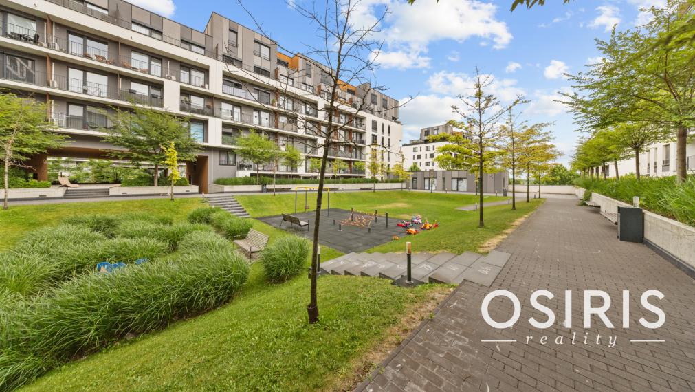 Moderný 1-izbový byt s balkónom, parkovacie miesto, Slnečnice