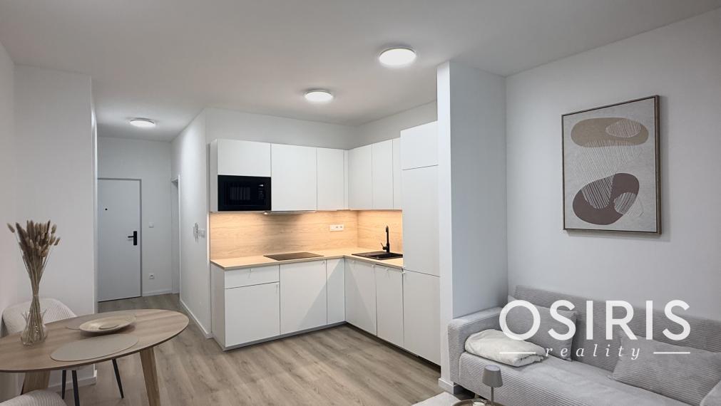 Dizajnový 1-izbový apartmán v projekte WineHills | Balkón | Parkovanie | Novostavba
