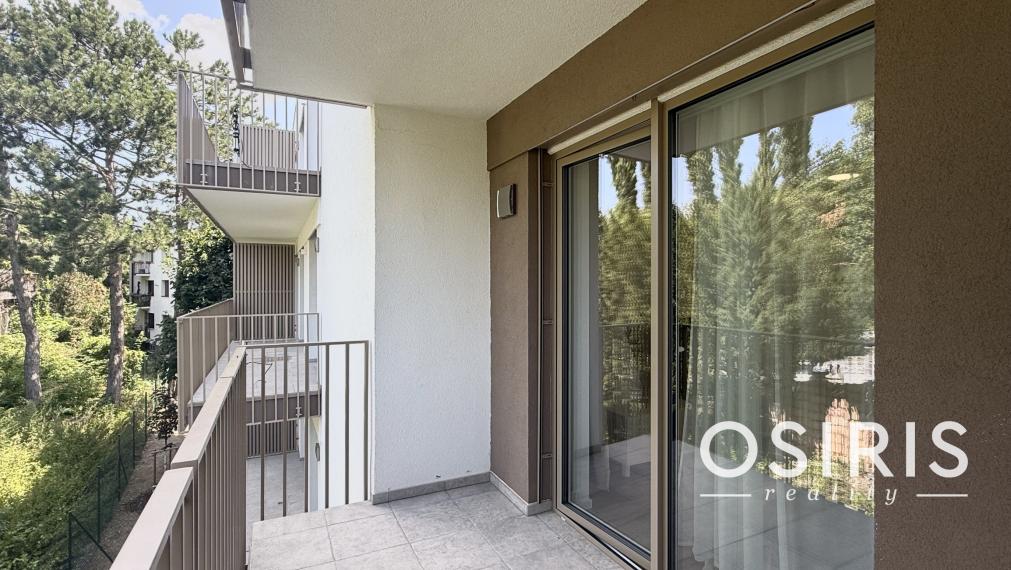 Dizajnový 1-izbový apartmán v projekte WineHills | Balkón | Parkovanie | Novostavba