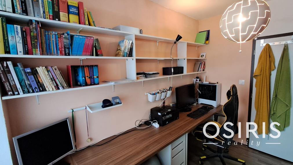 Priestranný priestor s terasou v Rusovciach – bývanie, podnikanie aj investícia v jednom