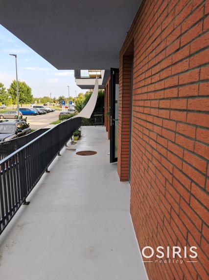 Priestranný priestor s terasou v Rusovciach – bývanie, podnikanie aj investícia v jednom