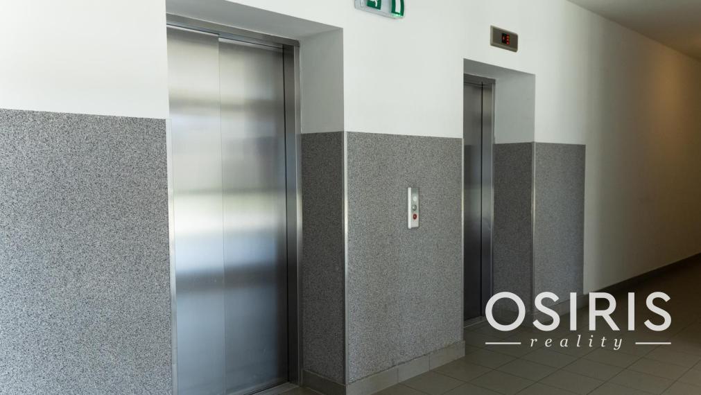 Kompletne zariadený 2-izbový byt s balkónom | Juhozápadná orientácia | Tichý vnútroblok