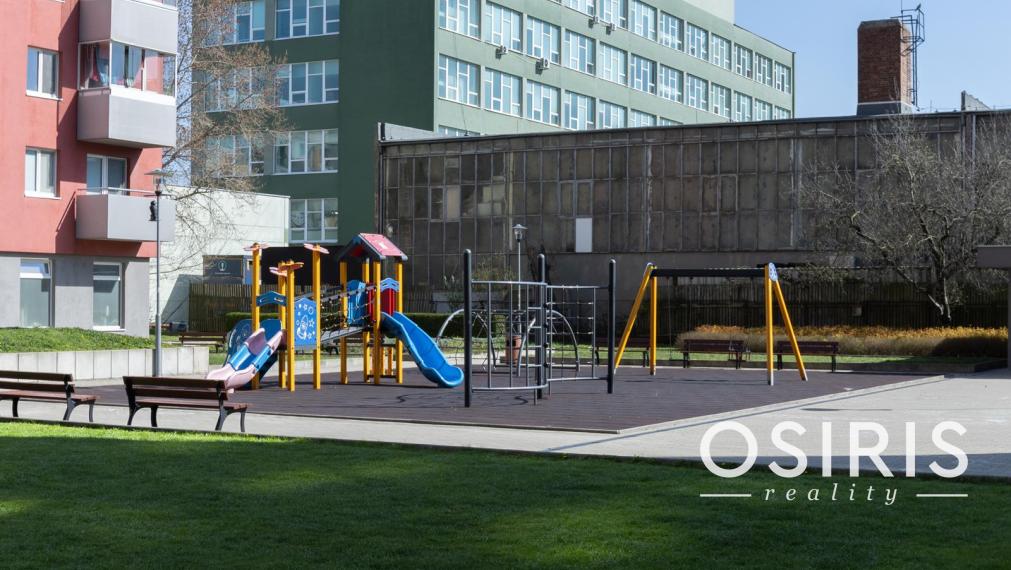 Kompletne zariadený 2-izbový byt s balkónom | Juhozápadná orientácia | Tichý vnútroblok