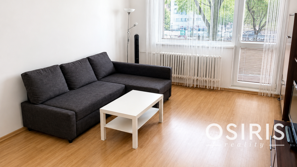 Priestranný kompletne zariadený 3-izbový byt s balkónom
