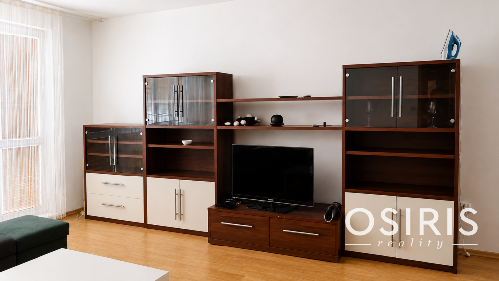 Priestranný kompletne zariadený 3-izbový byt s balkónom